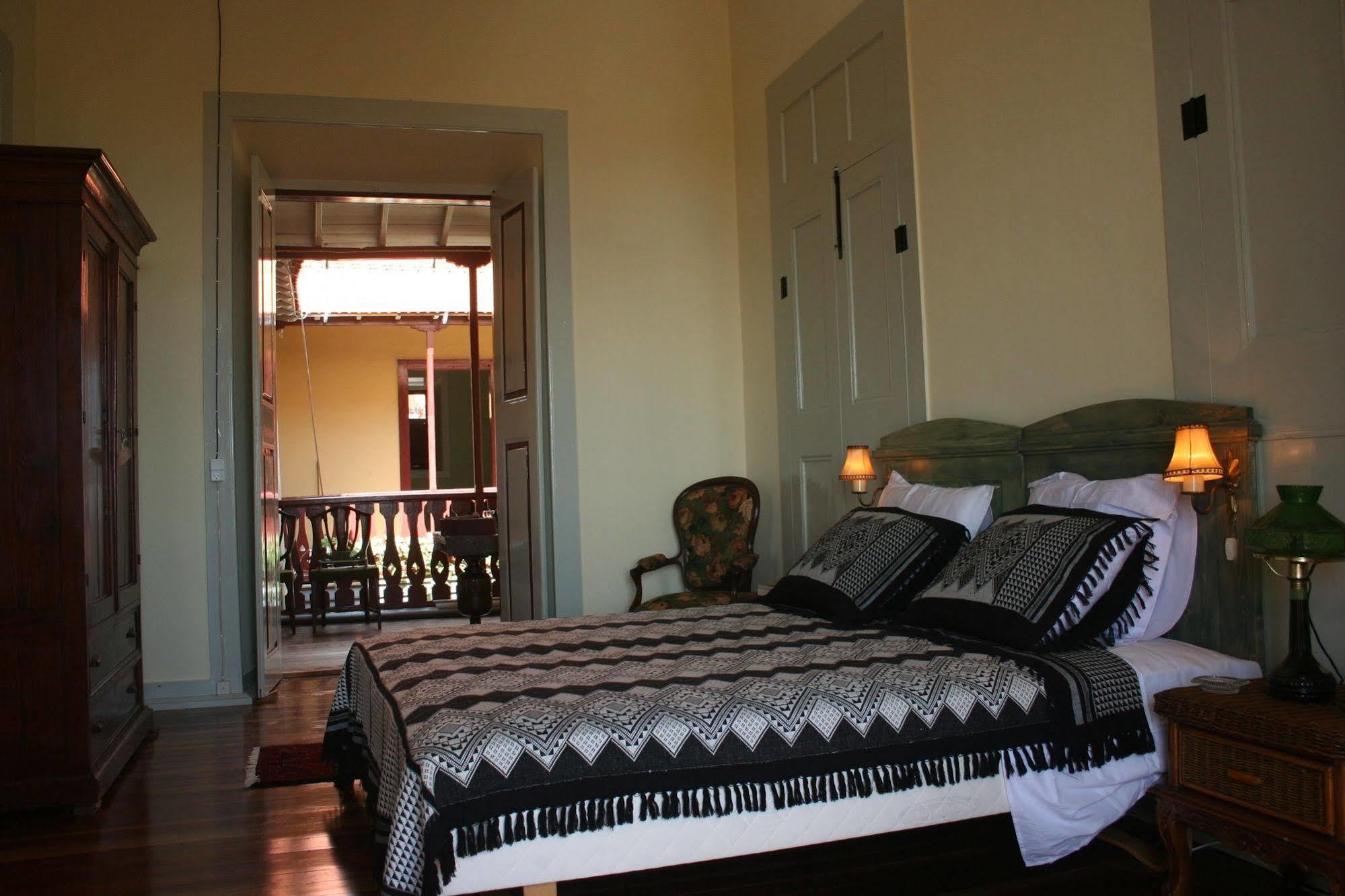 The Colonial Guest House Sao Filipe Exterior photo